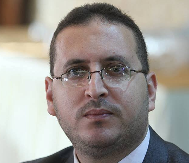 يكثر السؤال في الساحة الفلسطينية هل نحن أمام تصعيد أم تفاهمات؟ وإن نجحت التفاهمات هل العدو سيلتزم؟