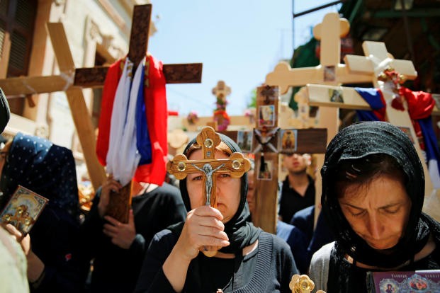 الكنائس المسيحية تحيي "الجمعة العظيمة" في القدس المحتلة