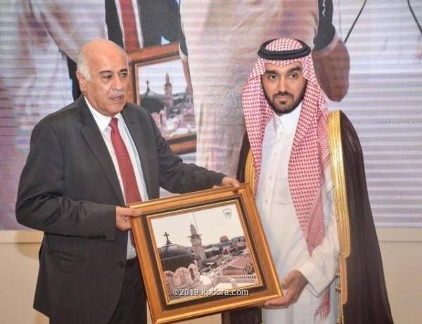 الرجوب يقدم ملف ترشيح القدس عاصمة للرياضة الإسلامية 2020