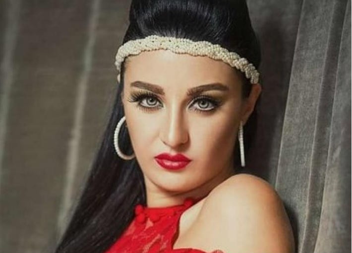 "الديانة خط أحمر" صافيناز تكشف حقيقة اعتزالها وارتدائها الحجاب