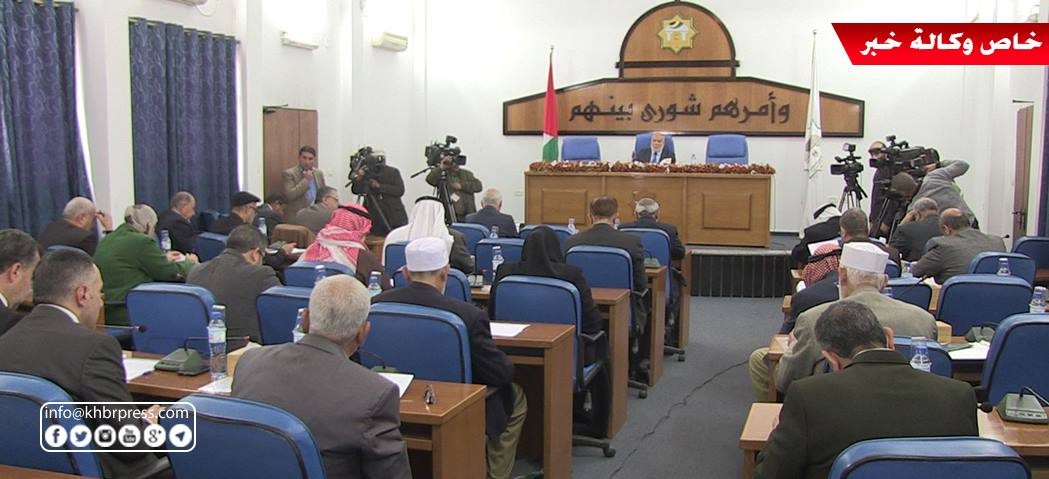 بالفيديو: التشريعي بغزّة يُناقش تشكيل الرئاسة حكومة جديدة دون نيل ثقته