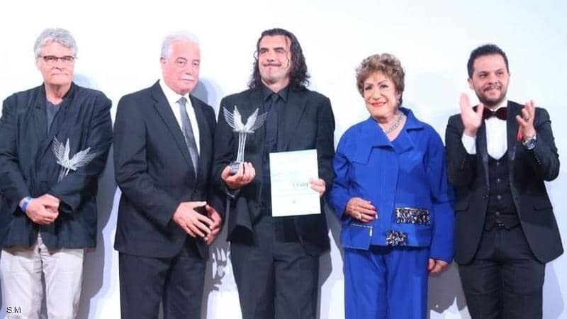 عرض "كندي" يفوز بجائزة مهرجان "شرم الشيخ" للمسرح