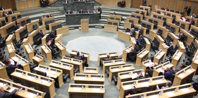 مجلس النواب الأردني يرفض إعفاء أبناء غزة من رسوم التصاريح