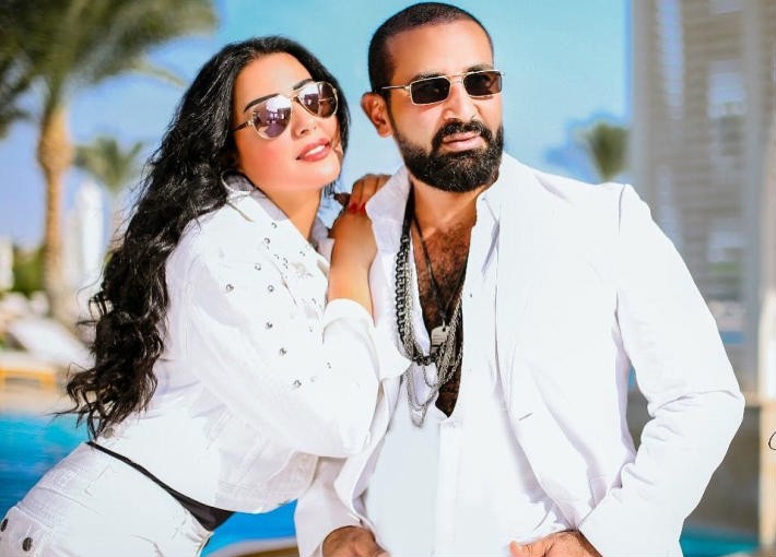 بالفيديو: الفنانة المصرية سمية الخشاب "أنا ماتطلقتش"