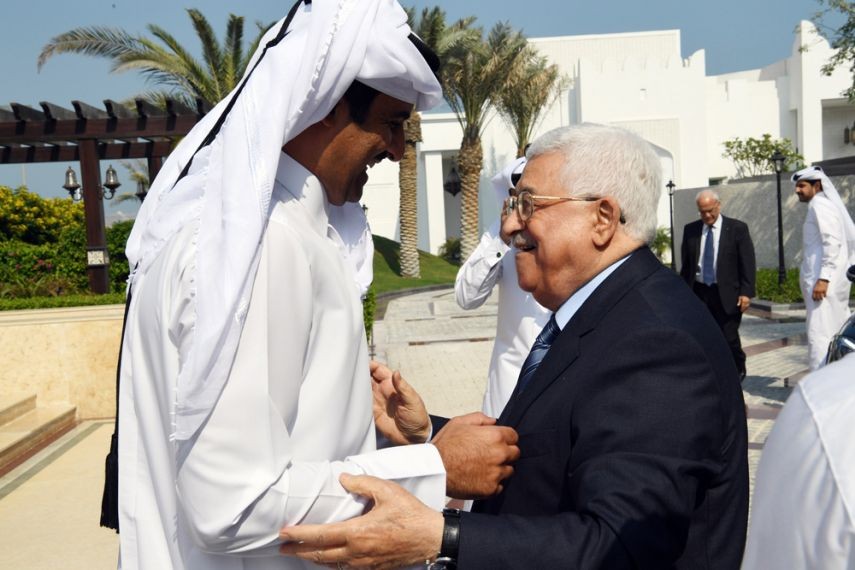 هذا ما بحثه الرئيس عباس مع أمير قطر في الدوحة!