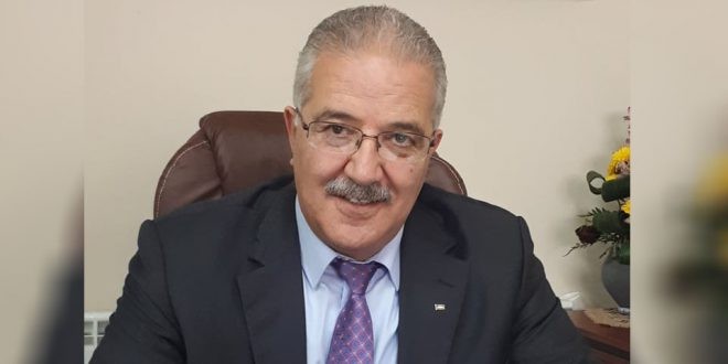 وزير النقل والمواصلات يلتقي رئيس الوزراء الأردني في عمان