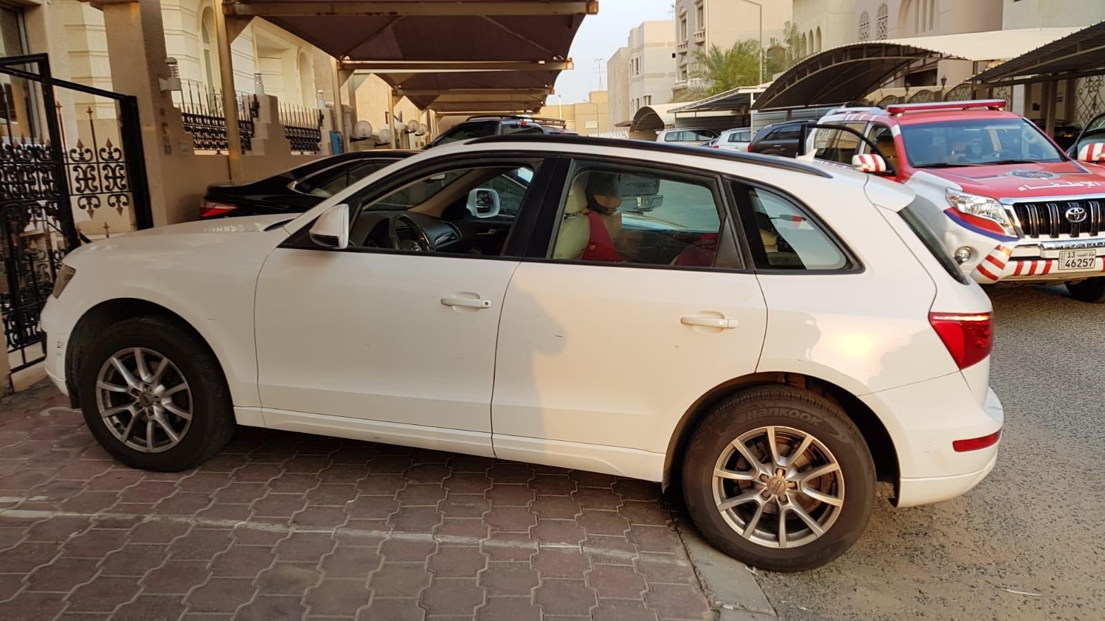 شرطة الخليل تنقذ طفلين احتجزا داخل مركبة