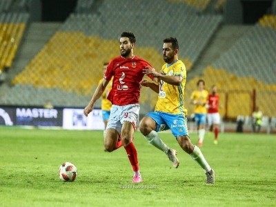 الإسماعيلي يعطل الأهلي ويشعل صراع القمة بالدوري المصري