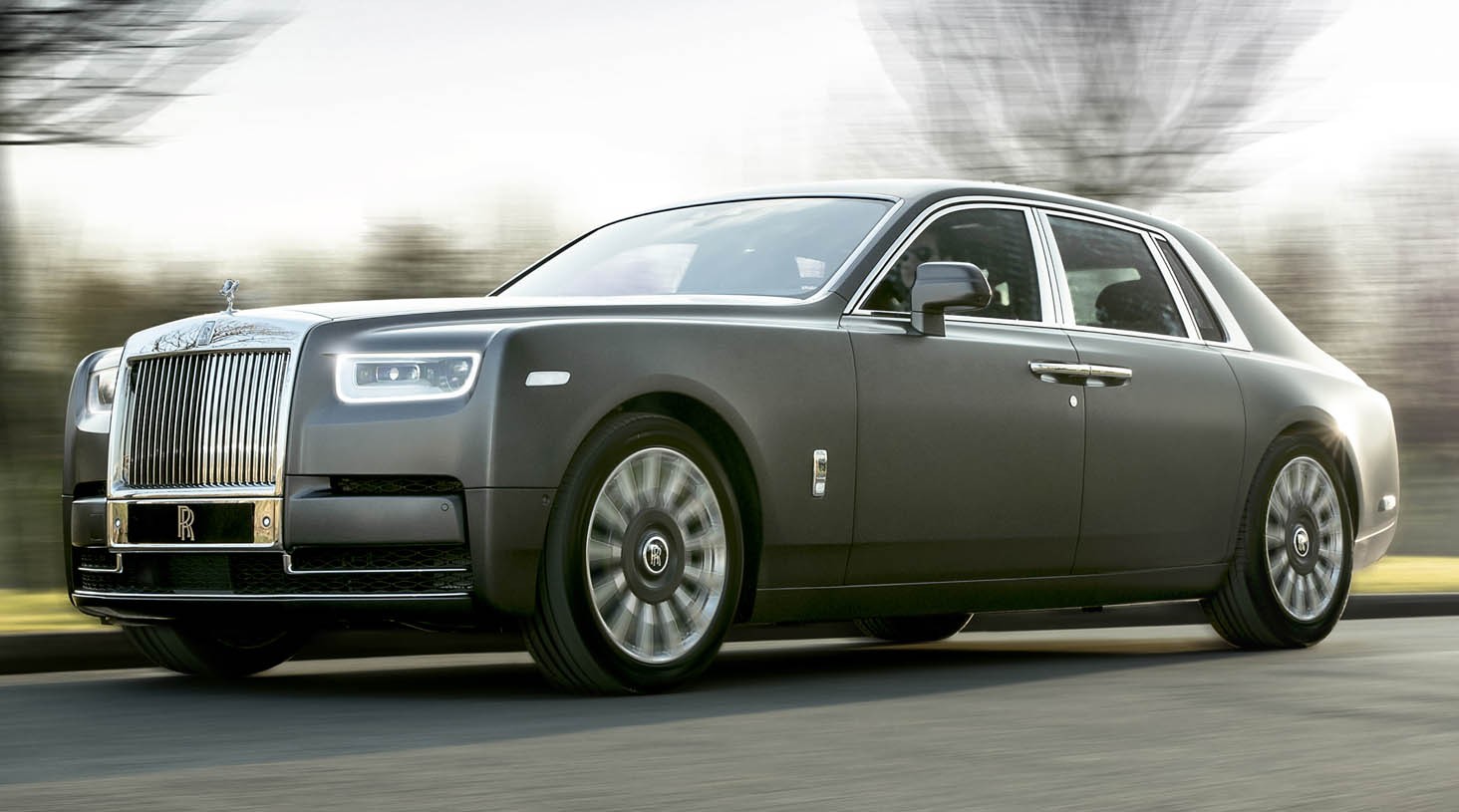 بالفيديو:  1.5 مليون مشاهدة من هو السجين الذي خرج بسيارة رولز رويس؟!