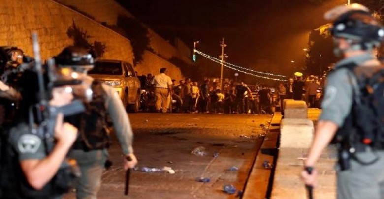 الاحتلال يُخلي المسجد الأقصى من المعتكفين لليلة الثالثة على التوالي