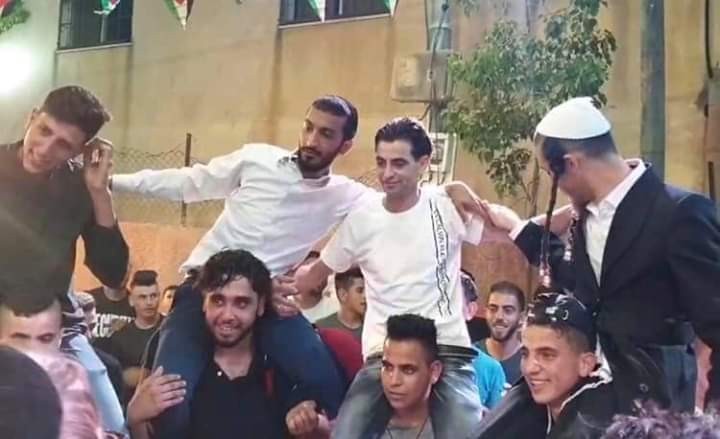 بالصور: فتح تشكل لجنة تحقيق في مشاركة مستوطنين بحفل زفاف فلسطيني
