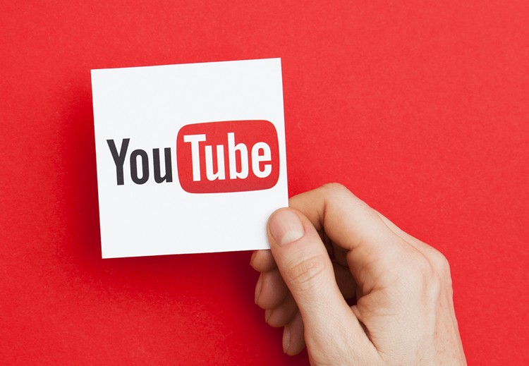 "يوتيوب" والأطفال نقلة "ثورية" على الطريق