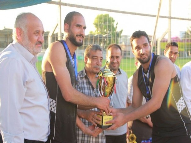 " الصداقة أ " .. يُتوج بلقب بطولة المرحوم أبوعودة لكرة الطائرة الشاطئية