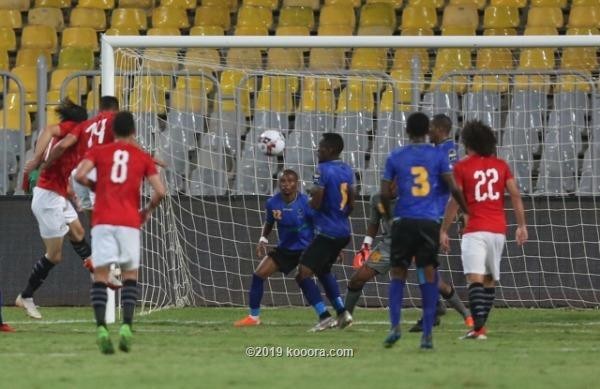 بالصور : المنتخب المصري يحقق فوزا وديا على تنزانيا