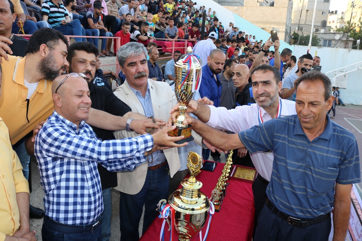 بالصور: أبو هولي يختتم بطولة شهداء المغازي الرمضانية