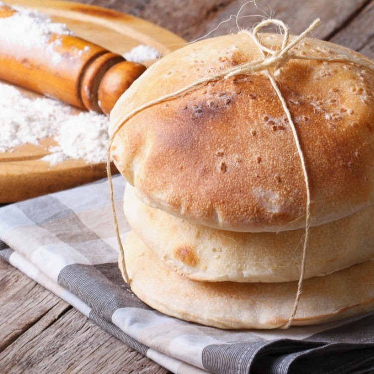 طريقة عمل "الخبز العربي"