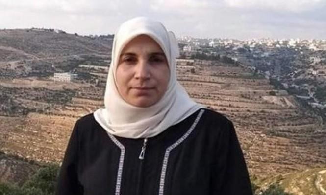 إصدار حكم بالسجن 13 شهرًا وغرامة مالية بحق الأسيرة لمى خاطر