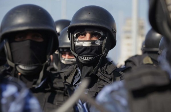 "حشد" تطالب الأجهزة الأمنية في غزة بالإفراج عن معتقلين على خلفية حرية الرأي والتعبير