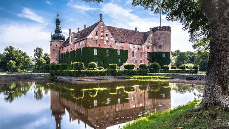 بالفيديو والصور: أشهر الأماكن والمعالم التي يعشق السياح تصويرها