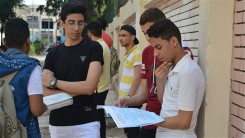 النتيجة متاحة الآن موقع التربية والتعليم.. رابط فحص أسماء الناجحين في الثانوية العامة توجيهي فلسطين 2021