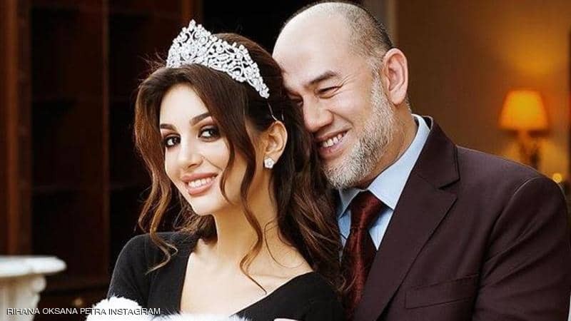 رسميا:  ملك ماليزيا السابق يطلق ملكة الجمال الروسية