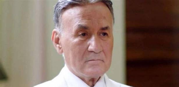 وفاة الفنان المصري عزت أبو عوف.. وهذا آخر مشروع كان يحضره!