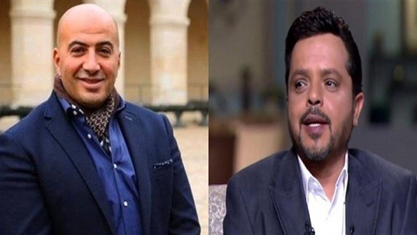 بالصور:  محمد هنيدى ومجدى الهوارى يؤديان العمرة