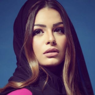 بالصور: النجمة "هنادي مهنا" تتعرض لحادث سير وتحطم سيارتها