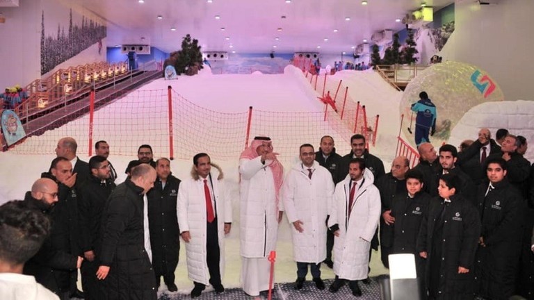 بالصور: السعودية تفتتح "مدينة الثلج" في مصر