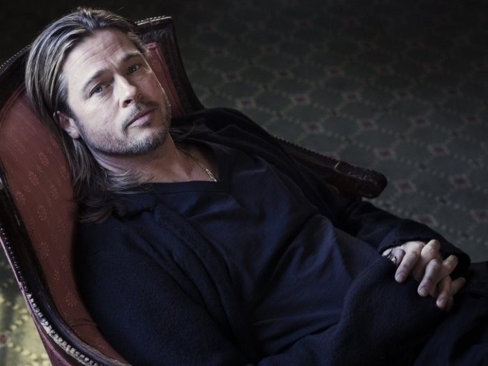 هل ينضم براد بيت لفيلم إيما ستون الجديد Babylon مع المخرج داميان شازيل؟