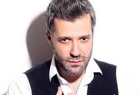 صورة: الفنان اللبناني "زين العمر" لأحد "الفنانين" تفه على شرفك وشرف يللي بيحضرك!