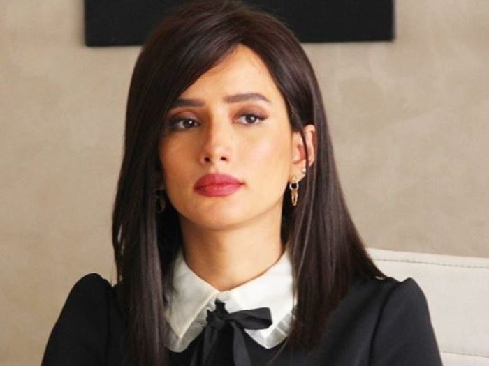 شاهدوا: فى تطبيق "Face app" فنانون سخروا من أنفسهم بعد مشاركتهم فى تحدى العمر