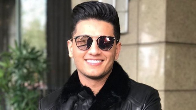 بالصور: سعد الصغير يقتحم حفل "محمد عسّاف" بالرقص!