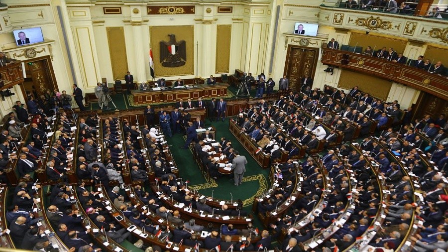 عقب موافقة البرلمان المصري... ما علاقة منح الجنسية بـ"صفقة القرن"؟