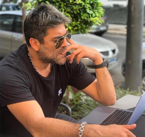 شاهد: صراع علني بين "وائل كفوري" وطليقته