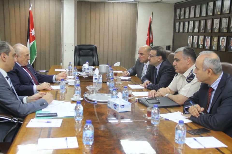 اتفاق فلسطيني أردني للربط الجمركي على المعابر وتشجيع الاستيراد عبر الموانئ
