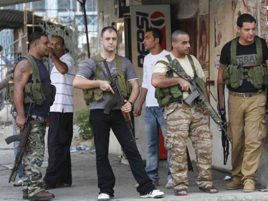 إصابة 5 أفراد من الجيش اللبناني خلال الاشتباكات داخل مخيم عين الحلوة