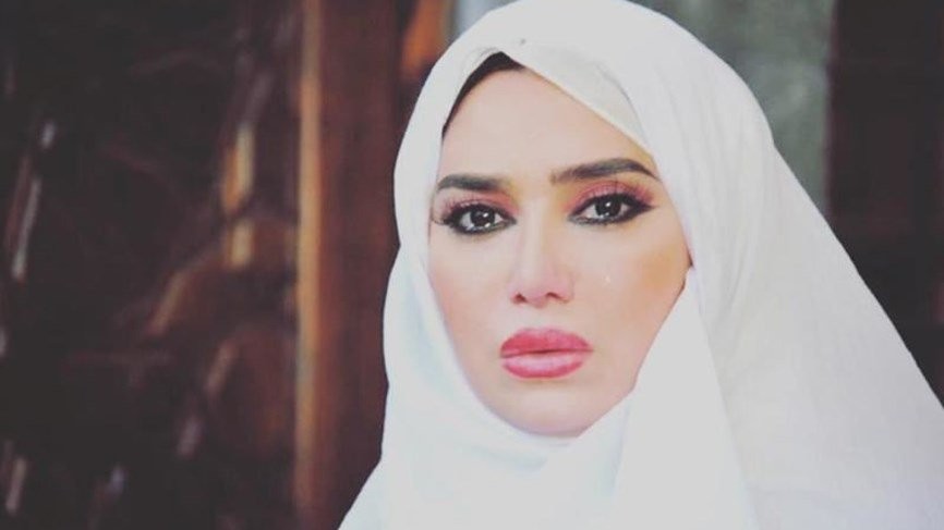 وفاة والدة رنا الأبيض وصفاء سلطان ويزن السيد وغيرهما يقدمون التعازي لها