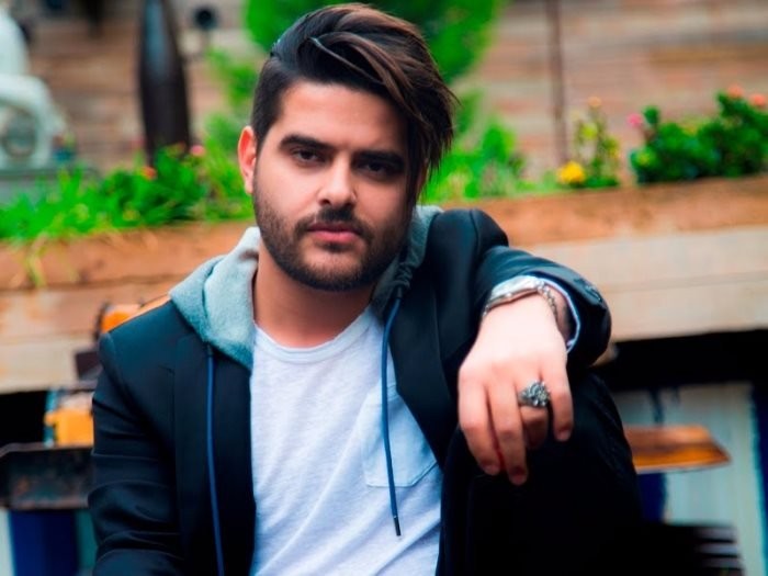 جمهور قرطاج يتحوّل إلى كورال في حفل ناصيف زيتون على أغنية "تكة"