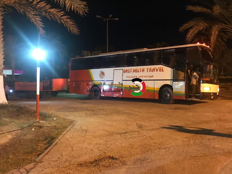 بالصور: بدء وصول قوافل حجاج مكرمة الملك إلى قطاع غزّة