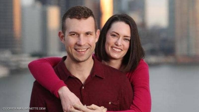 تنقذ حياة شريكها من مسافة 22 ألف كيلومتر