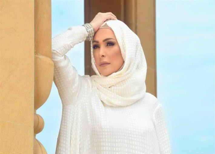 بالفيديو| المطربة اللبنانية  "أمل حجازي": بدل المسرح سأقف على جبل عرفات