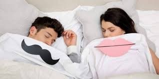 الرجال أم النساء؟ دراسة تكشف "من ينام أكثر"