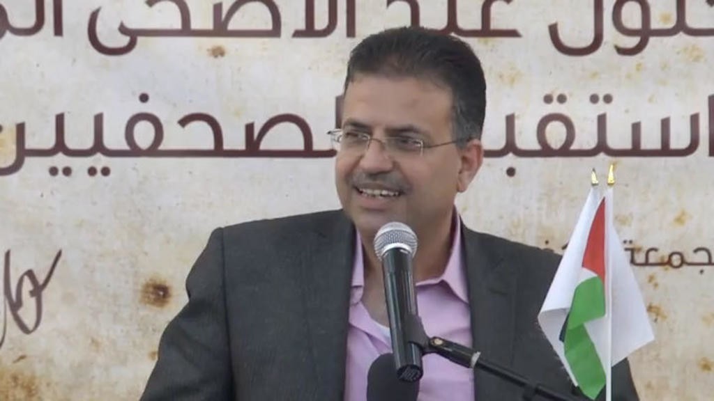 أبو حسنة ينفي وجود رغبة بنقل أي برامج أوخدمات من "أونروا"