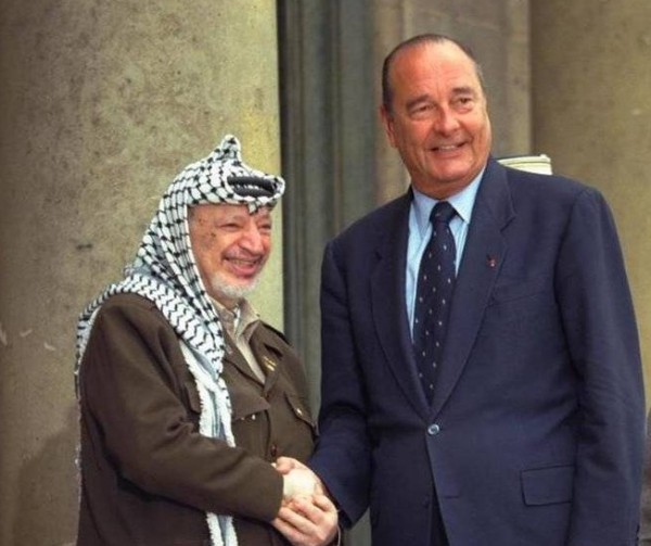أسرة الشهيد "عرفات" تنعى الرئيس الفرنسي الأسبق "شيراك"