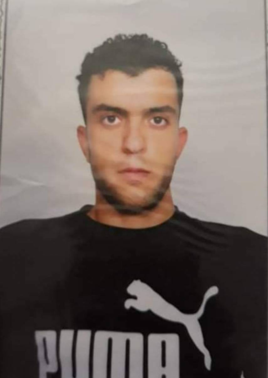 والدة الأسير المقدسي إسماعيل خلف تطالب بإنقاذ حياته