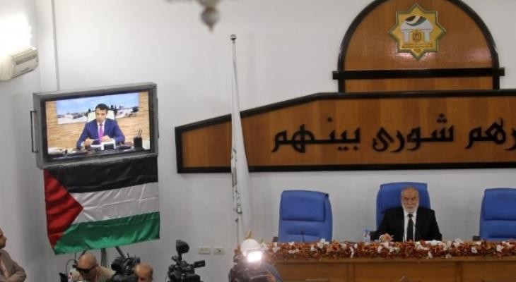 كتلة فتح البرلمانية برئاسة "دحلان" تُهنئ لجنة العاملين بجامعة الأزهر