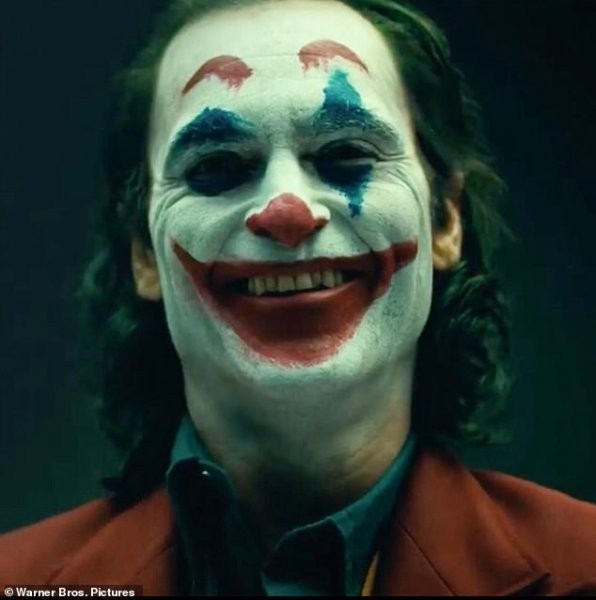 شاهد: فريق عمل فيلم "Joker" المنتظر فى العرض الخاص