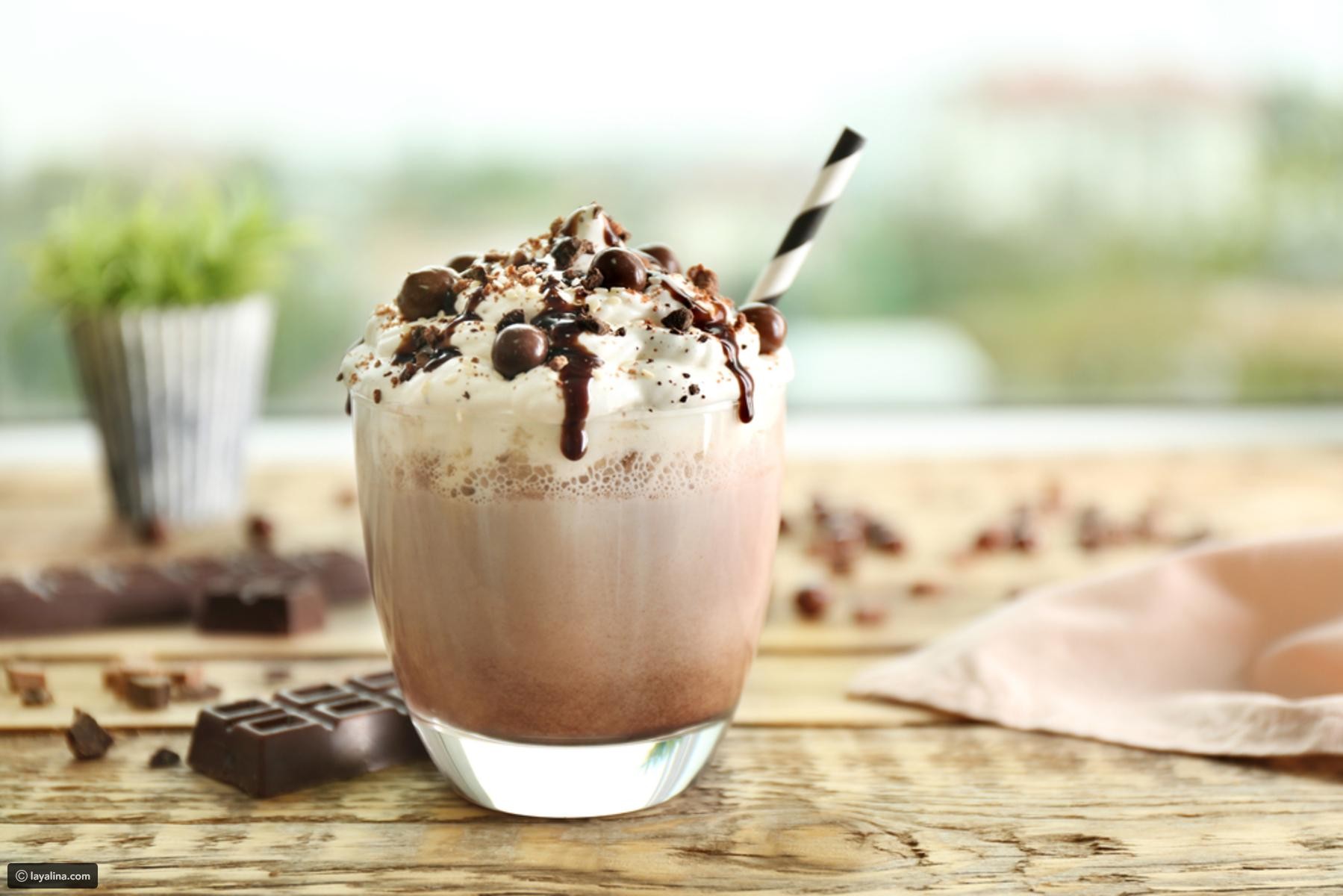 شاهدِ: طريقة عمل " الموكا الباردة بالحليب "