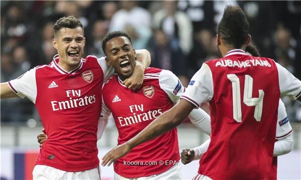 شباب آرسنال يفترسون فرانكفورت في عقر داره